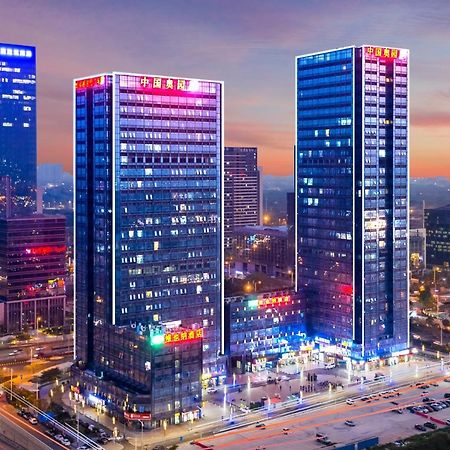 April Fair Duplex Apartment Guangzhou South Railway Station Ao Yuan Yue Shi Dai Branch Bagian luar foto